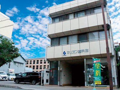 未経験歓迎！松山市内で塗料などのルート営業・配送イメージ03