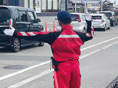 週1日〜OK!特別な力仕事等はないので安心して始められます!交通誘導スタッフアルバイト募集 ★昇給あり ★自転車・バイク通勤可イメージ03